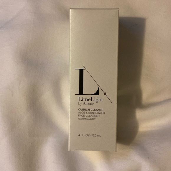 LimeLight by Alcone, Quench Cleanse - Picture 1 of 4